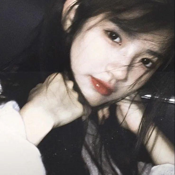 笼中比翼鸟